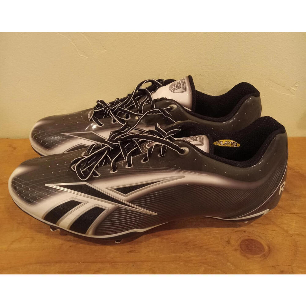 Reebok Men's Cleats NFL Equipment US 15 Black White Cleats Sports Shoes NWT